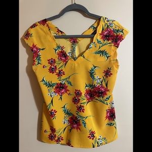 EXPRESS yellow Floral Scalloped Edge Blouse
